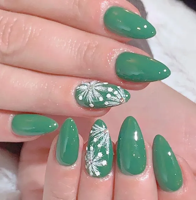 NAIL EXTENSION